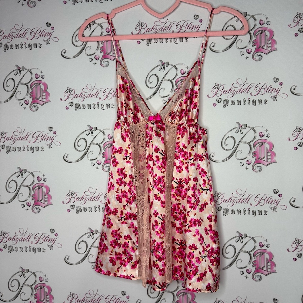 Victoria secret tank top flowers floral pink lace ribbon bow details cami rare
